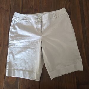 LOFT Women's Light Beige Bermudas